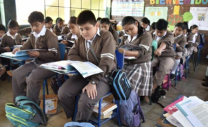 Padres podrán decidir si sus hijos asisten a clases ante riesgos por manifestaciones